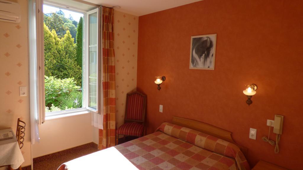 Hotel Du Lion D'Or Entraygues-sur-Truyère Szoba fotó