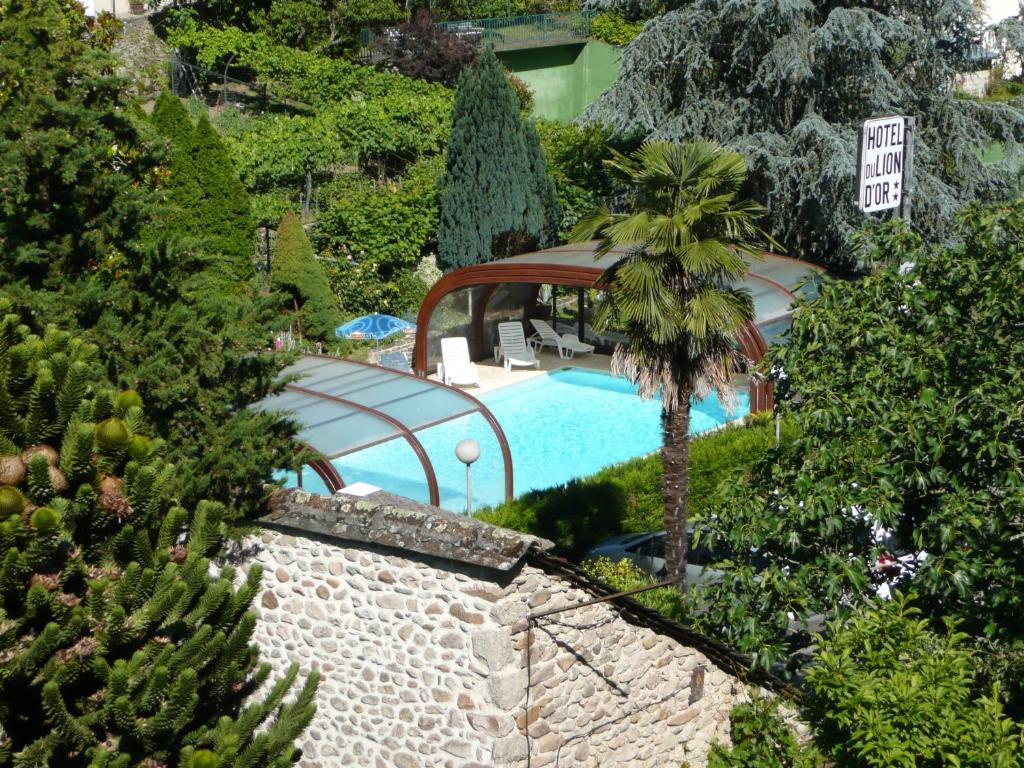 Hotel Du Lion D'Or Entraygues-sur-Truyère Kültér fotó